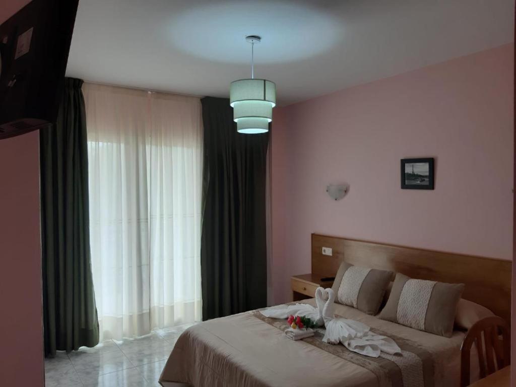 Hotel Chamuinas Sanxenxo Exteriör bild